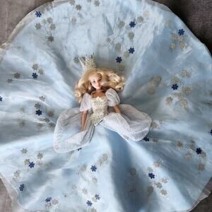 Vintage Disney princess Cinderella barbie doll in original fashion rare